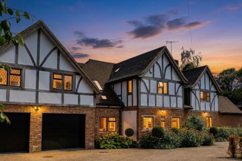 Detillens Lane, Oxted, RH8. 5 bedroom detached house for sale