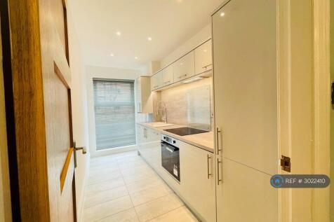 Fully Refurbished Kitchen