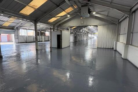 Warehouse to rent Image 11