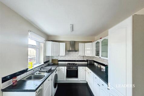 Kitchen (2)