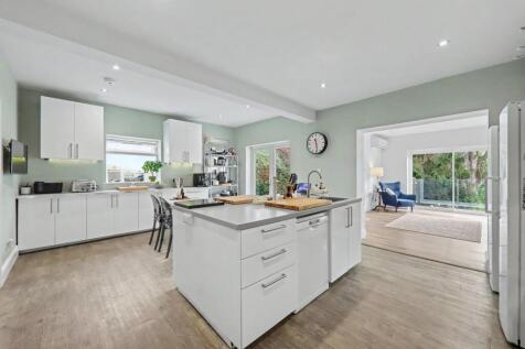 Magnificent kitchen/breakfast room