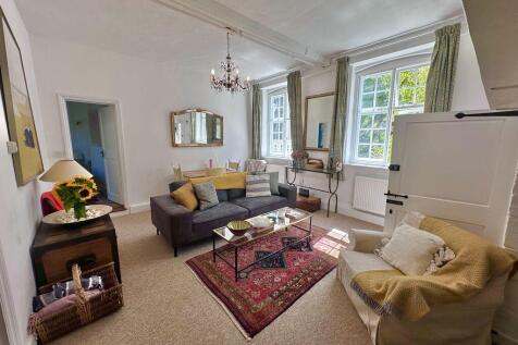 Butlers Green Road, Haywards Heath photo 3