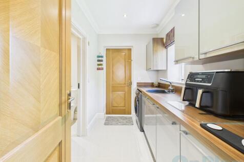 CAM04024G0-PR0030-STILL013