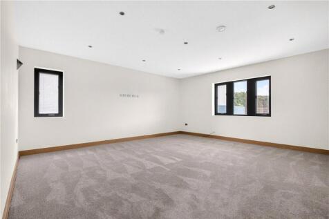 Warmfield Lane, Warmfield, Wakefield, West Yorkshire, WF1 photo 3