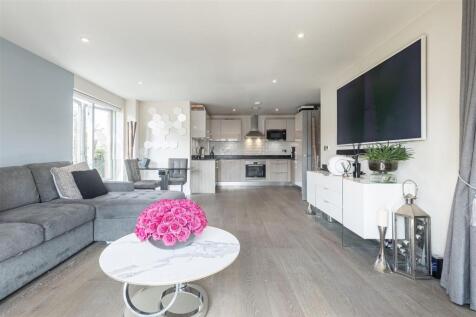 4 the old court   (6).jpg