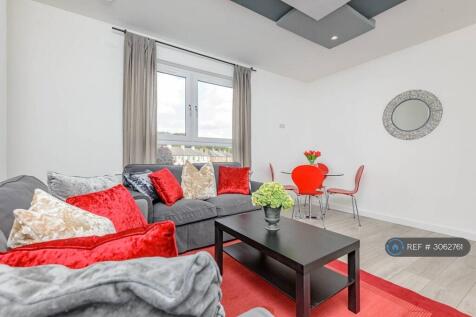 2-bed flat on Stenhouse Avenue West, Edinburgh, EH11, £1,300/mo