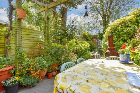 External Lifestyle Photograph