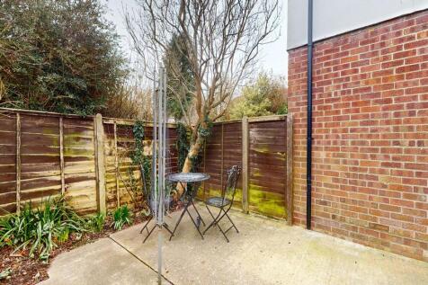 Patio - Angle 2