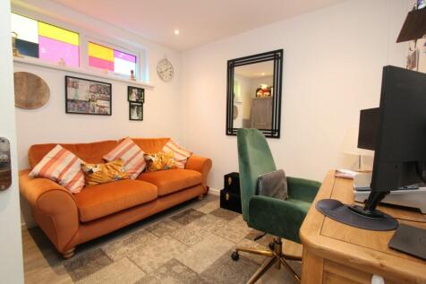 Bedroom Four / Office