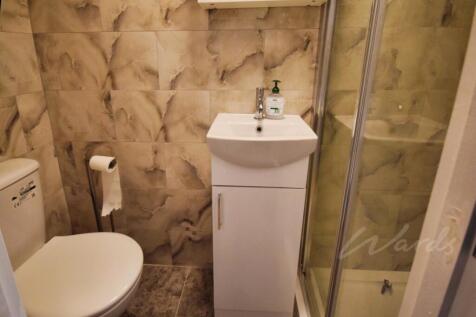 cedar b shower room