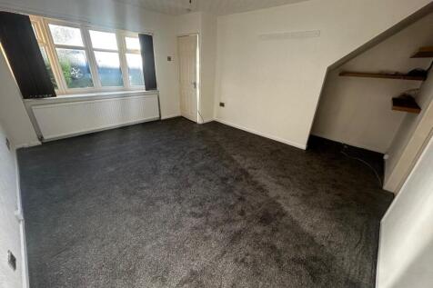 Crantock Drive, Stalybridge,  photo 3