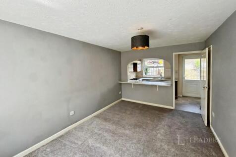Bodiam Close, Berkeley Beverborne, Worcester, WR4 photo 3