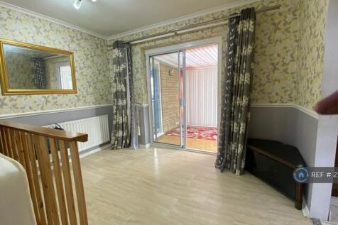 Second Lounge-Dinning Room-2