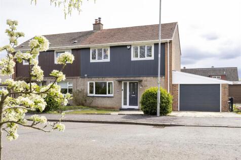 9_CRAIGENBAY_CRESCENT_LENZIE_001.JPG