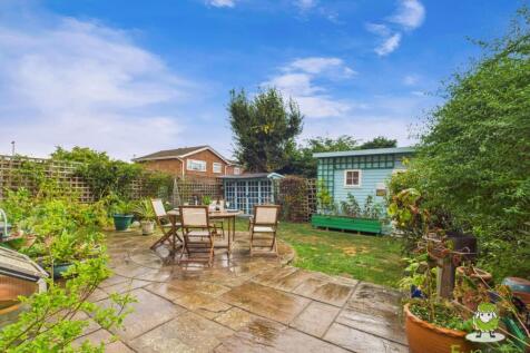 EweMove Estate Agents Basingstoke - Lavender Road 