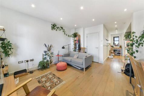 Reception/Kitchen