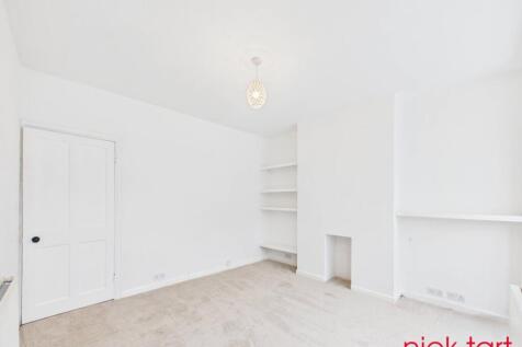 Bruford Road, Wolverhampton, West Midlands, WV3 photo 2