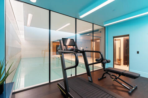 6 bed, 6 bath House in London - Photo 10
