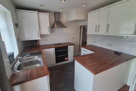 Green Street, Middleton, MANCHESTER, M24 photo 3