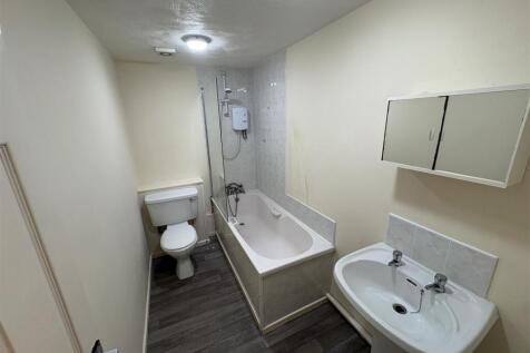 Abbey Way, School Street, Radcliffe photo 4