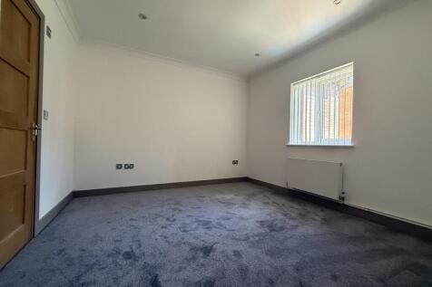 Ashdown House, Walderslade Road, Chatham, Kent, ME5 9LR photo 5