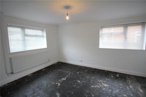 Alma Close, Cheltenham, Gloucestershire, GL51 photo 3
