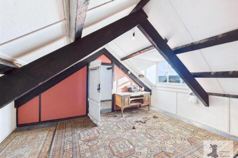 attic room 2