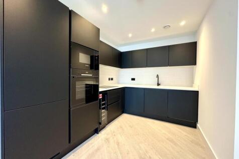 Kitchen Pic 1.jpeg