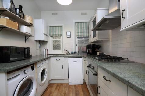 Gv- F3 - 11 Creffield Rd (10).jpg