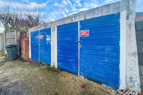 13 chestnut garage