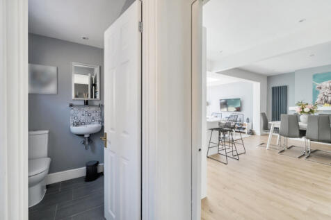 15-1318833-15-686...