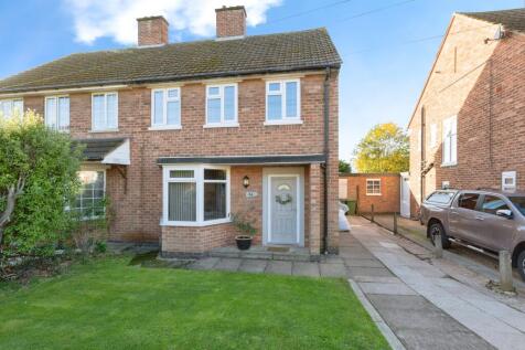 Leicester, LE19 - property photo