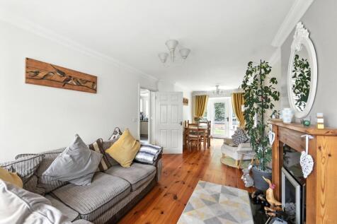 Living Room 02