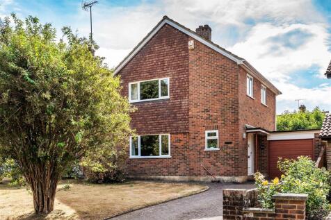 60-Stoneleigh-Road-10.jpg