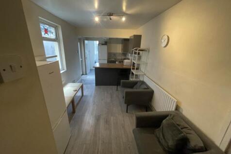 Bedford Street, Roath, Cardiff photo 5