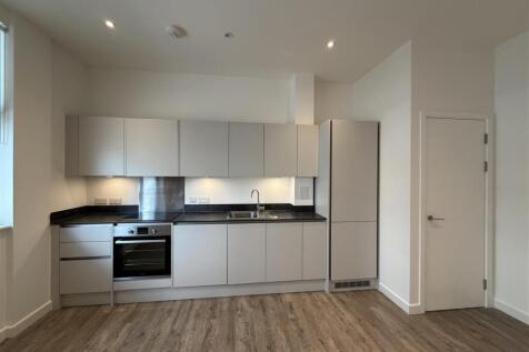 Kitchen pic 3.jpeg