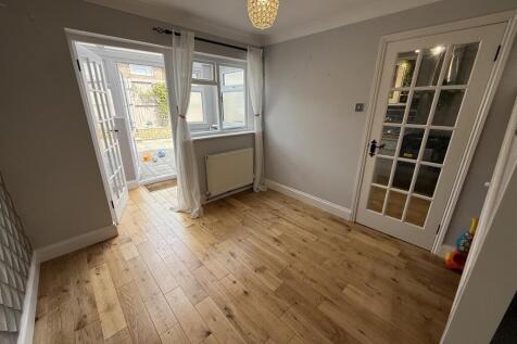 Mills Road, Melksham photo 5