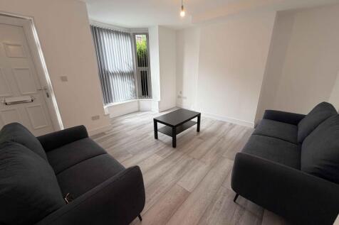 Ashville Terrace, Hyde Park, Leeds, LS6 photo 5