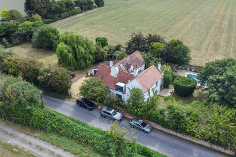 PT-FC(COL)-TheWhi...