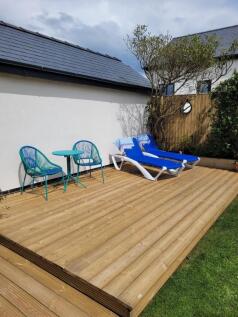 Decking 1.jpg