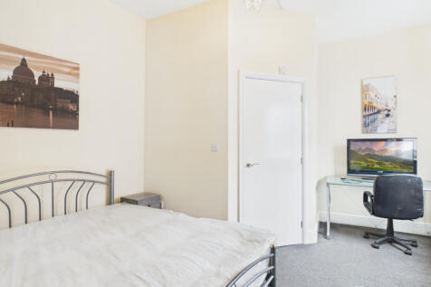 En-Suite Room to Let
