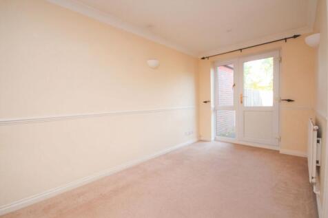 Coleridge Close, Horsham, RH12 photo 4