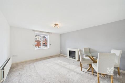 Regency Gardens, Hyde, Greater Manchester, SK14 photo 3