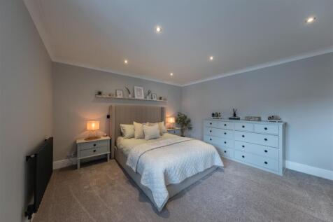 18 Royal Garden-043.jpg