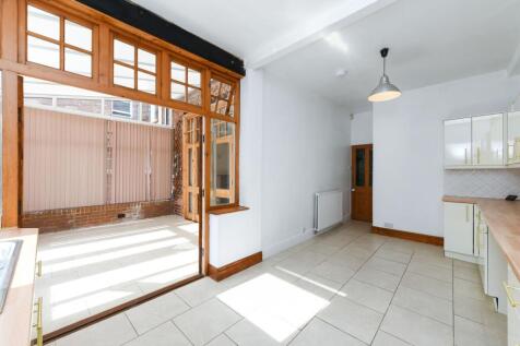 Edward Road, West Bridgford, NG2 photo 5