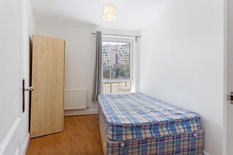 68196_Flat 3 11 T...