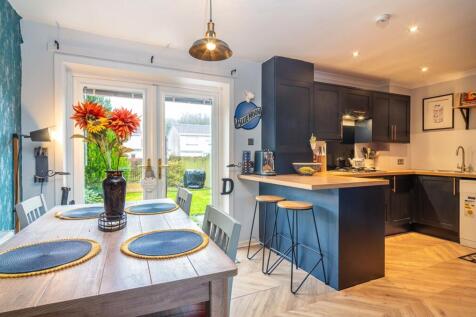 Kitchen/Dining area