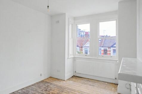 54b Stanlake Road, London, W12 7HL