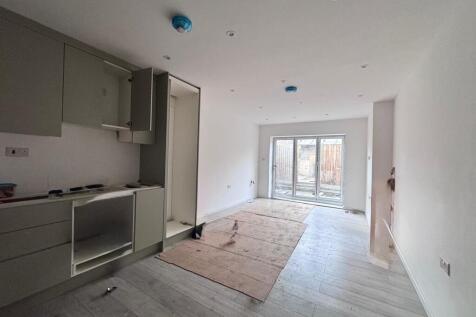 WhatsApp Image 20...