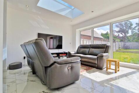 Lounge / Sitting Room